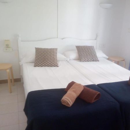 Apartamentos Playa Park Brisas Son Xoriguer 칼란 보쉬 외부 사진