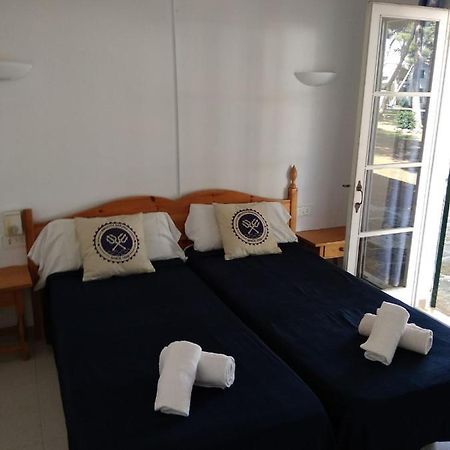 Apartamentos Playa Park Brisas Son Xoriguer 칼란 보쉬 외부 사진