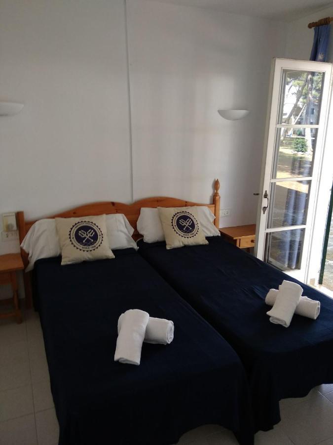 Apartamentos Playa Park Brisas Son Xoriguer 칼란 보쉬 외부 사진